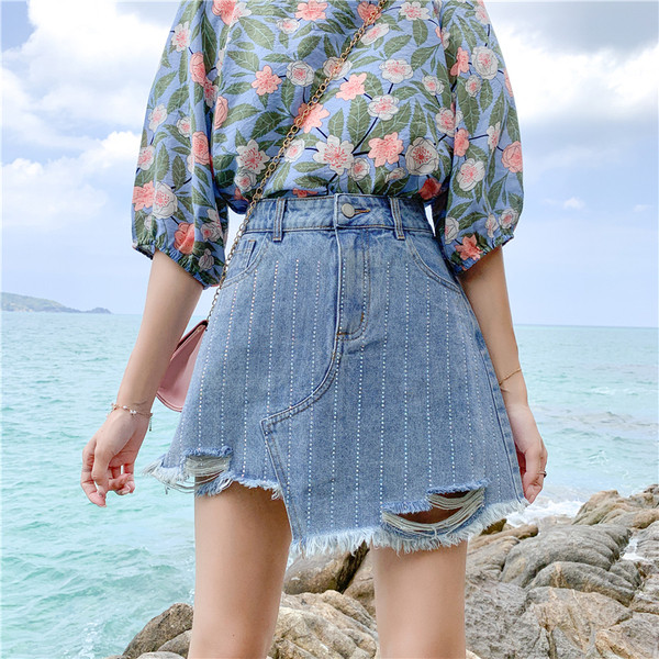 Fusta de dama moderna din denim cu motive rupte si marimi pana la 5XL