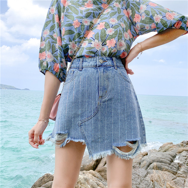 Fusta de dama moderna din denim cu motive rupte si marimi pana la 5XL