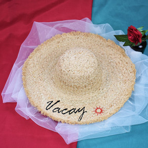 Palarie de plaja de dama eleganta cu broderie
