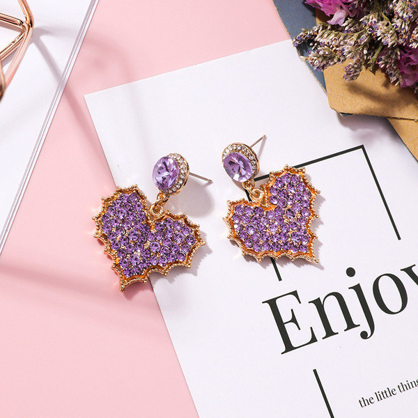 Cercei eleganti de dama cu pietre colorate