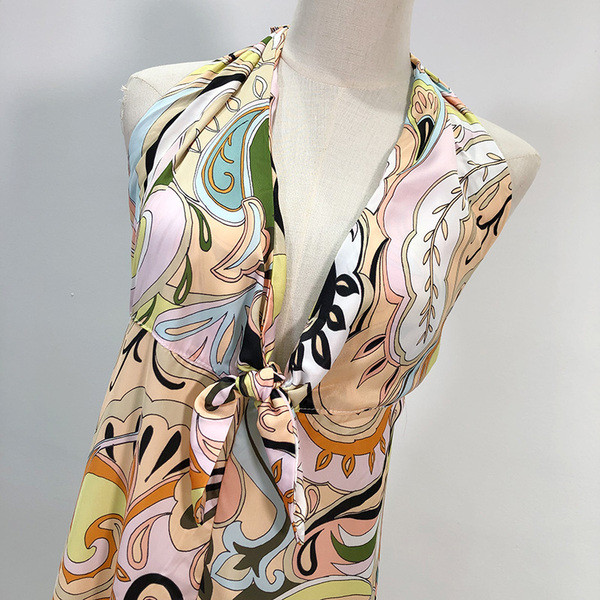 Rochie casual din sifon cu decolteu in V si bretele cu model colorat