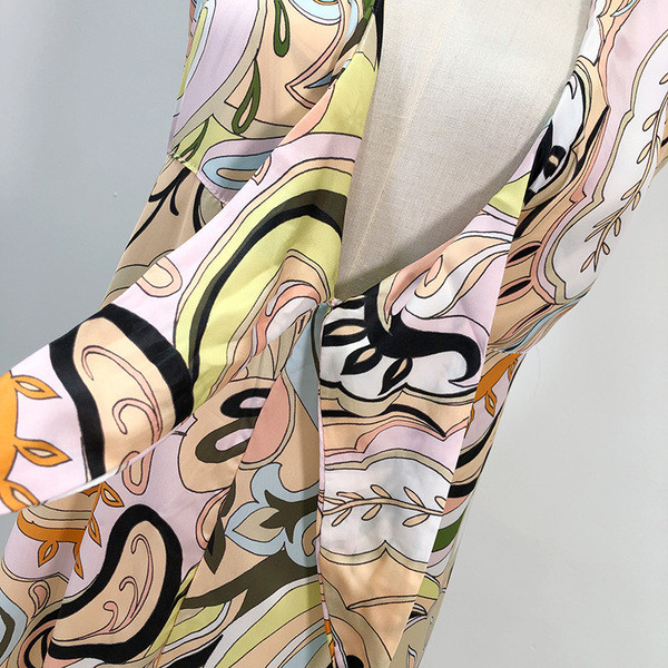 Rochie casual din sifon cu decolteu in V si bretele cu model colorat