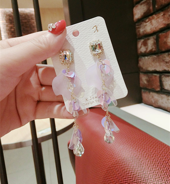 Cercei lungi de dama cu pietre si paiete