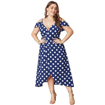 Rochie casual de dama cu umerii goi si decolteu adanc in albastru