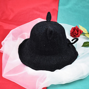 Palarie de vara de dama moderna cu element 3D in mai multe culori