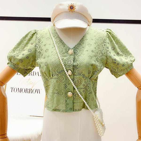 Cămașă de damă cu nasturi în verde și alb