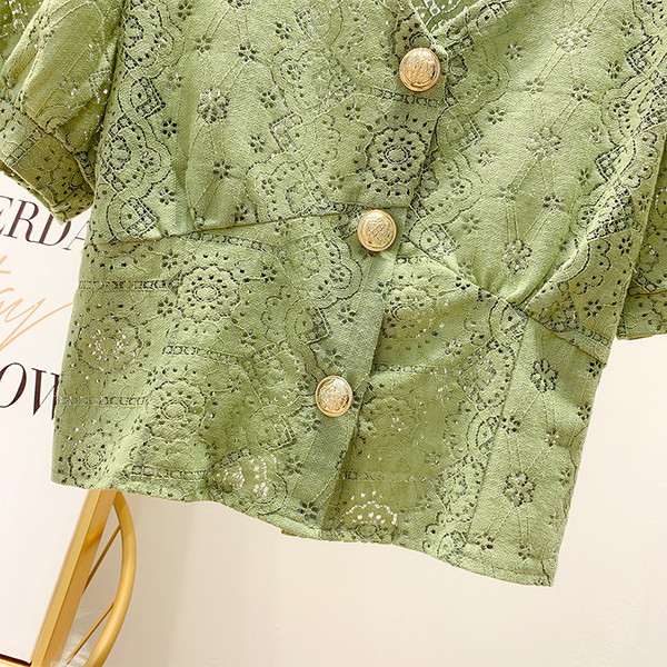 Cămașă de damă cu nasturi în verde și alb