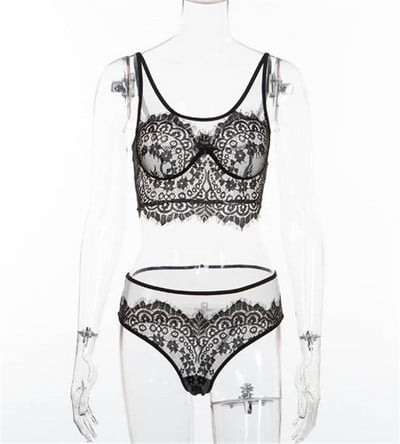 Set elegant de lenjerie cu dantelă în negru