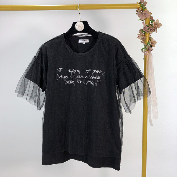 Tricou dama cu maneca scurta si broderie in doua culori cu tul