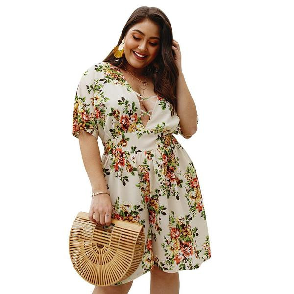 Γυναικεία μπεζ σατέν ολόσωμη φόρμα με κοντό μανίκι