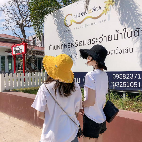 Ежедневна дамска шапка в няколко цвята 