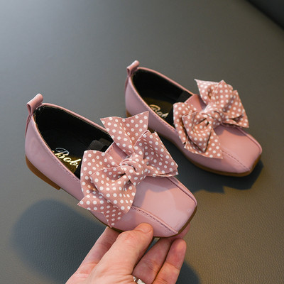 Нов модел детски обувки за момичета в три цвята с панделка
