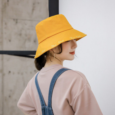 Palarie casual dama cu broderie in mai multe culori