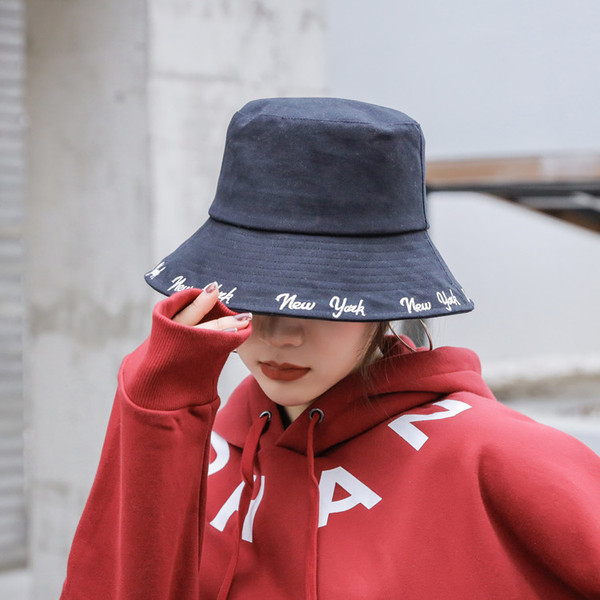 Palarie casual dama cu broderie in mai multe culori