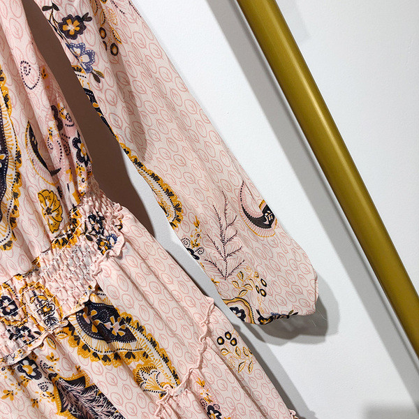 Дамска дълга рокля с дълъг ръкав и класическа яка 