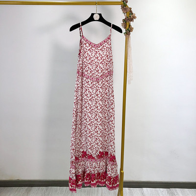 Rochie cu bretele subtiri si model floral