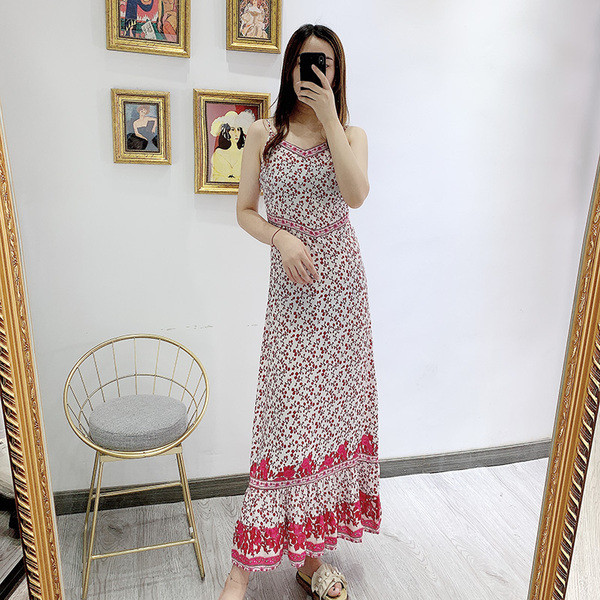 Rochie cu bretele subtiri si model floral