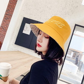 Palarie casual dama cu broderie in galben, roz si albastru