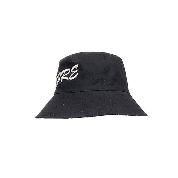 Palarie casual dama cu broderie in galben, roz si albastru