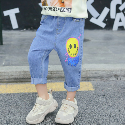 Model nou de blugi cu aplicatie pentru fete