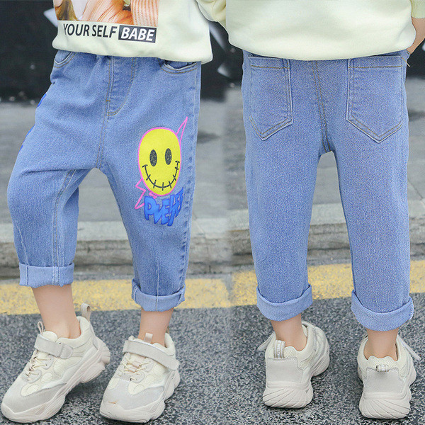 Model nou de blugi cu aplicatie pentru fete