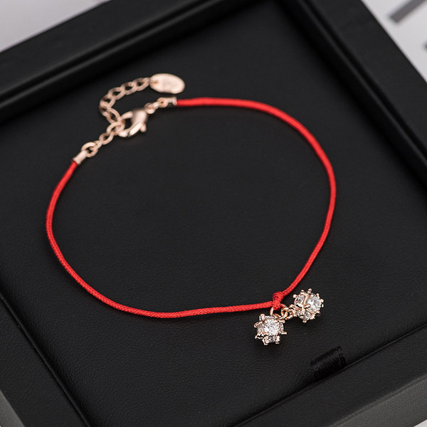 Bratara moderna de dama cu pietre