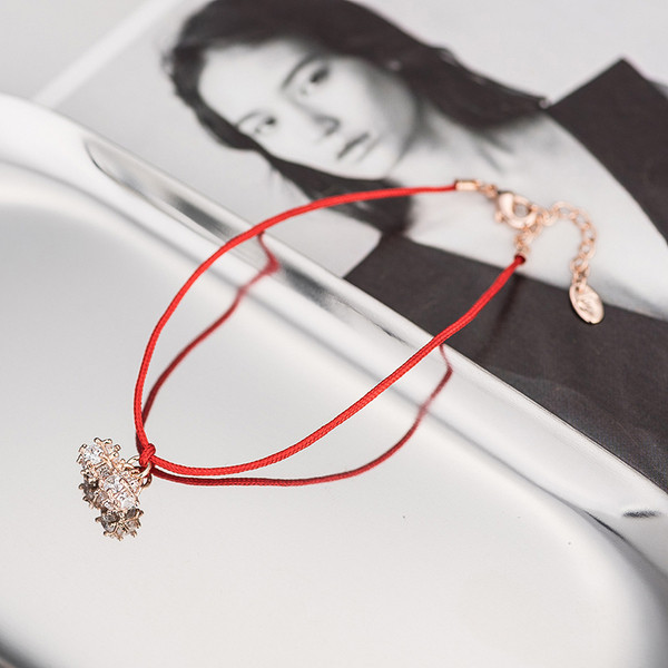 Bratara moderna de dama cu pietre