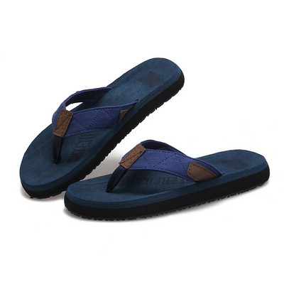 Modern, lapos talpú férfi papucs többféle színben