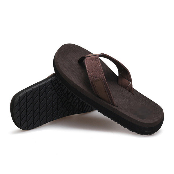 Modern, lapos talpú férfi papucs többféle színben