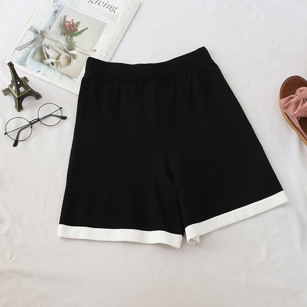 Дамски стилен комплект от две части в черен цвят