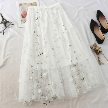 Fusta de dama actuala cu talie inalta si broderie florala in mai multe culori