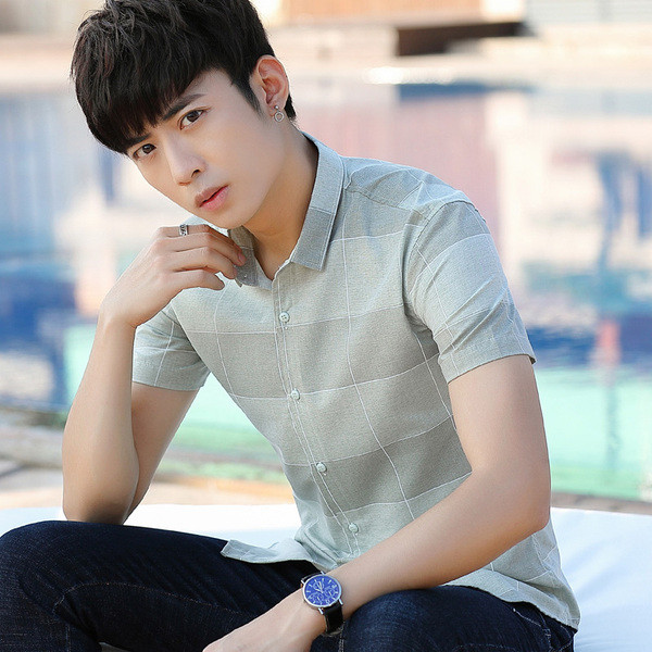 Cămașă de bărbați actuală cu mâneci scurte - în gri și verde