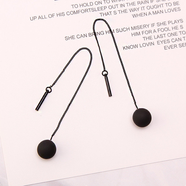 Cercei lungi de dama moderni de culoare neagra