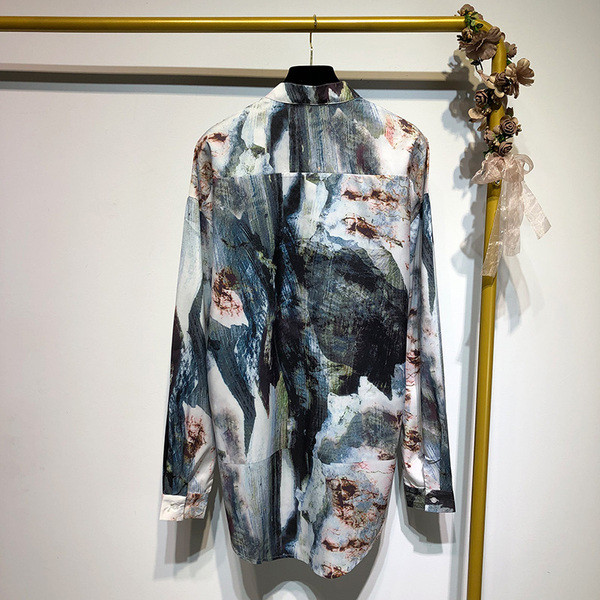 Cămașă de damă cu mâneci lungi - model cu model