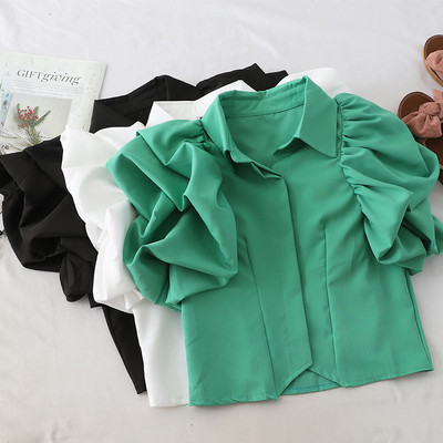 Стилна дамска риза с къс ръкав в бял, черен и зелен цвят