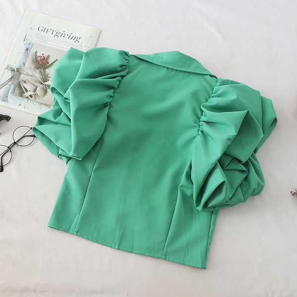 Cămașă elegantă de damă cu mâneci scurte în alb, negru și verde