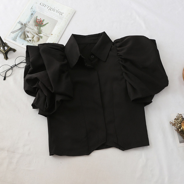 Cămașă elegantă de damă cu mâneci scurte în alb, negru și verde