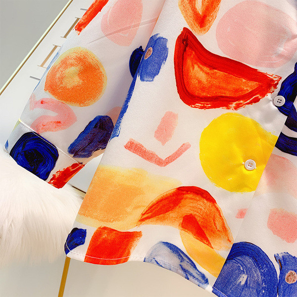 Дамска цветна риза с дълъг ръкав и яка