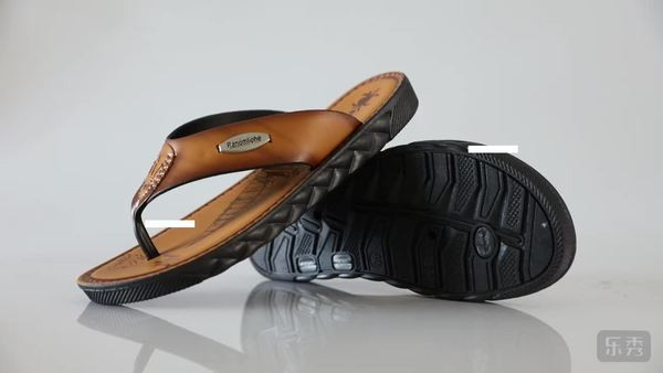 Papuci casual barbatesti de culoare maro cu talpa plata