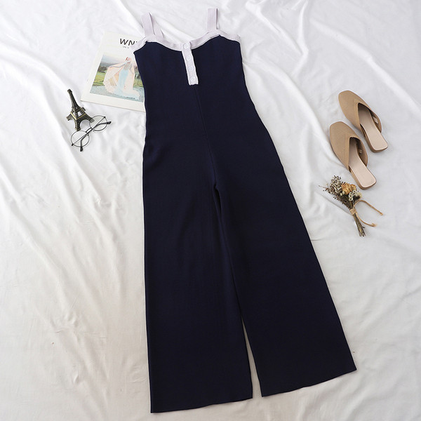 Γυναικεία ολόσωμη φόρμα  με φαρδιές λωρίδες ώμου