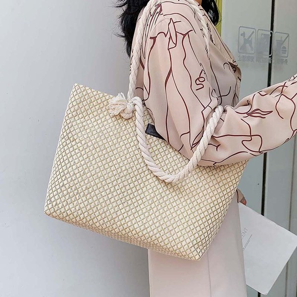 Geanta de dama moderna in doua culori