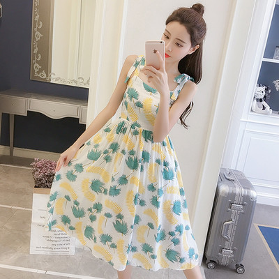 Rochie de vara dama cu aplicatie colorata - model decupat