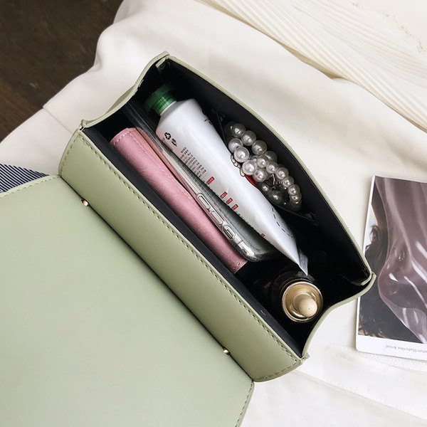 Geantă de mână elegantă cu decor de perle