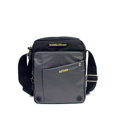 Geanta barbati model nou in patru culori cu inscriptii