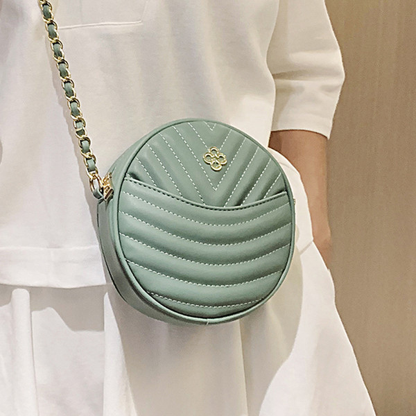 Geanta de dama moderna din piele ecologica cu lant metalic