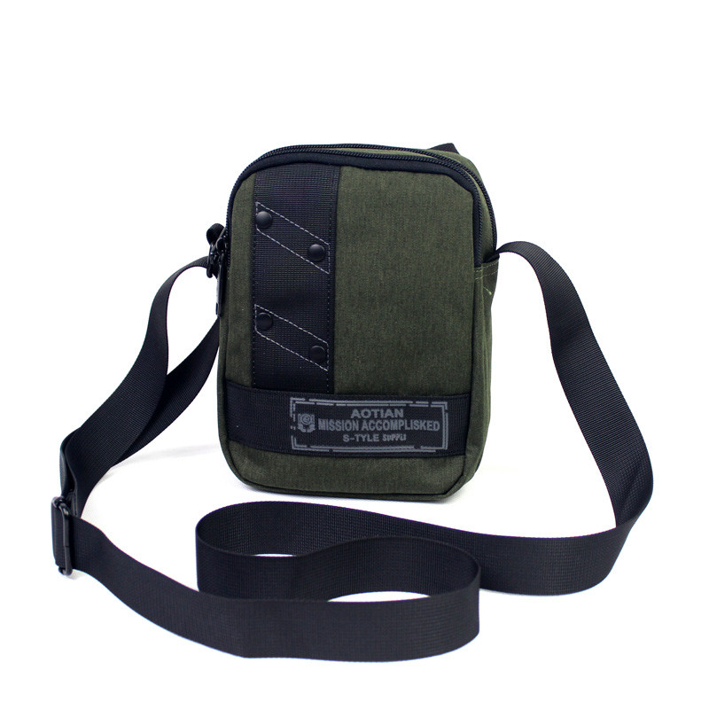 Geantă de zi cu zi pentru bărbați cu inscripții - patru culori