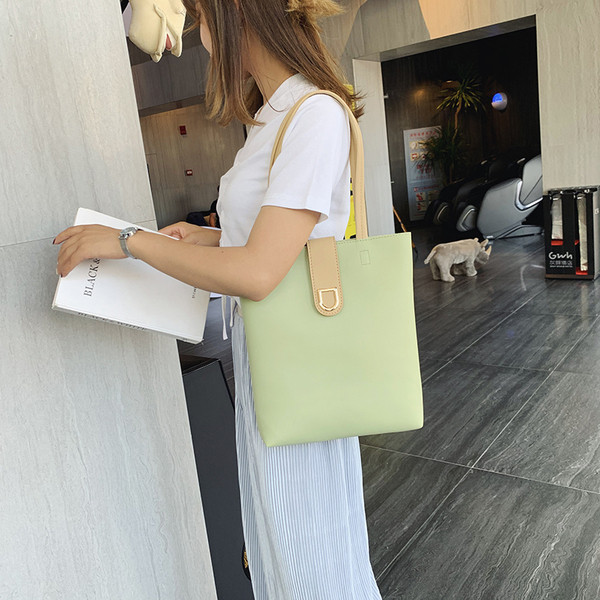 Geanta de dama din piele cu inchidere metalica in mai multe culori