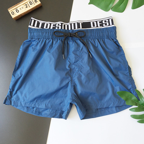 Pantaloni scurți de înot pentru bărbați în mai multe culori