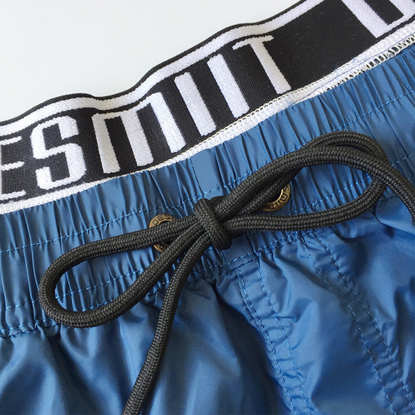 Pantaloni scurți de înot pentru bărbați în mai multe culori