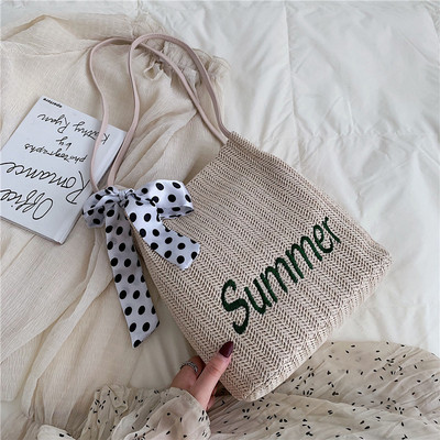 Geanta dama tricotata cu racord de decor - doua modele